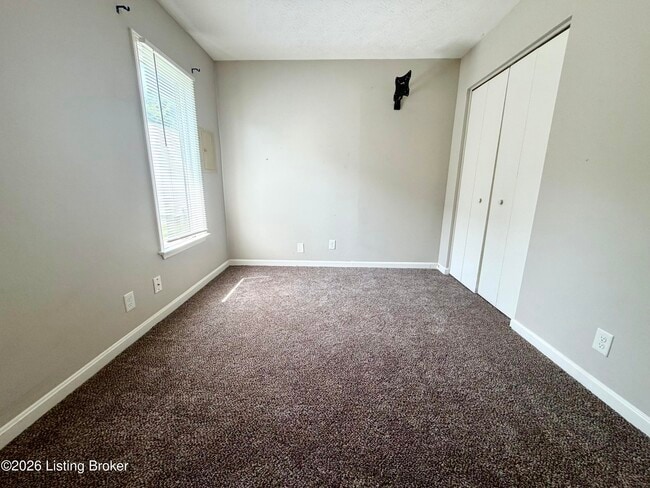 Photo - 821 Commerce St