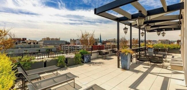 Photo - 1011 M St NW Unit 407