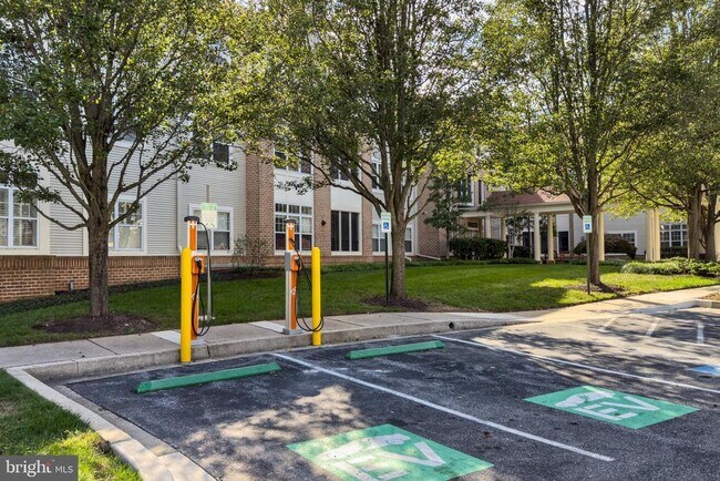 Photo - 2115 Ganton Green Unit G-311