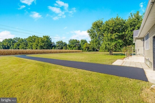 Photo - 22041 Neal Rd