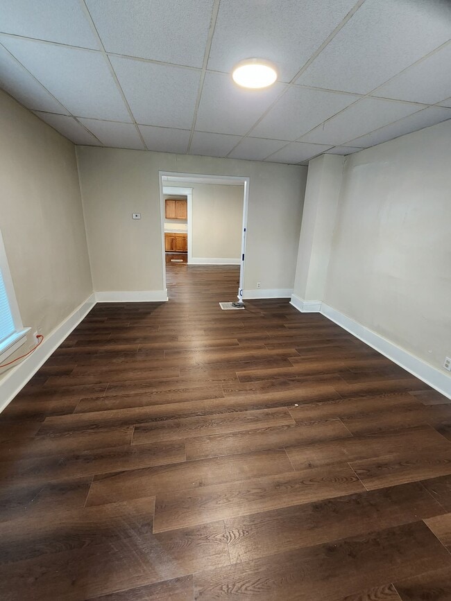 Photo - 654 W 4th St Unit Apt