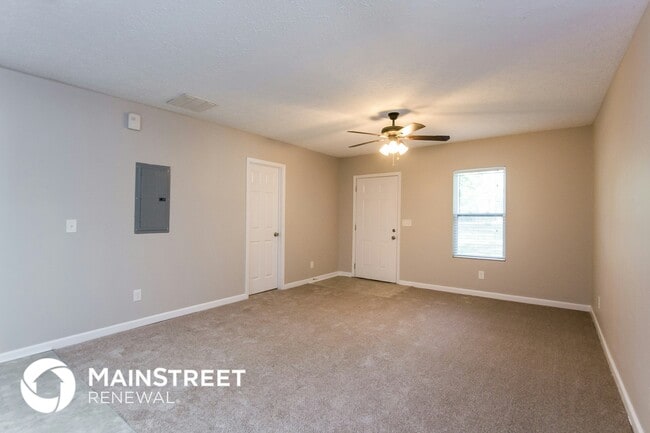 Photo - 120 Hemphill School Rd NW