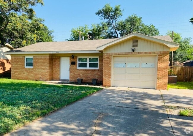 Building Photo - 2807 60th St Rental