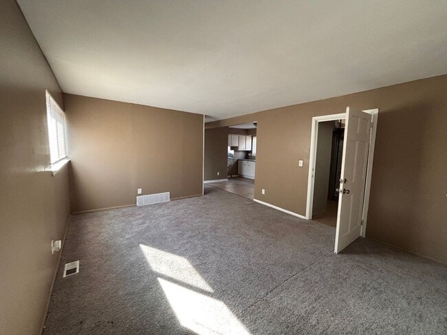 Photo - 20221 Tireman Ave