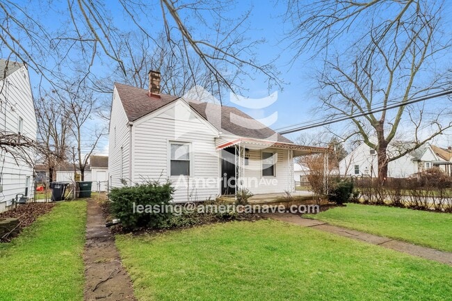 Photo - 1593 Leblanc St