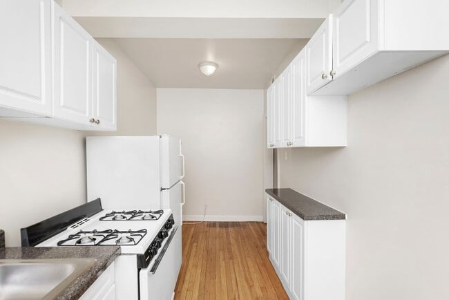 Photo - 550 W Aldine Ave Unit 556-W2