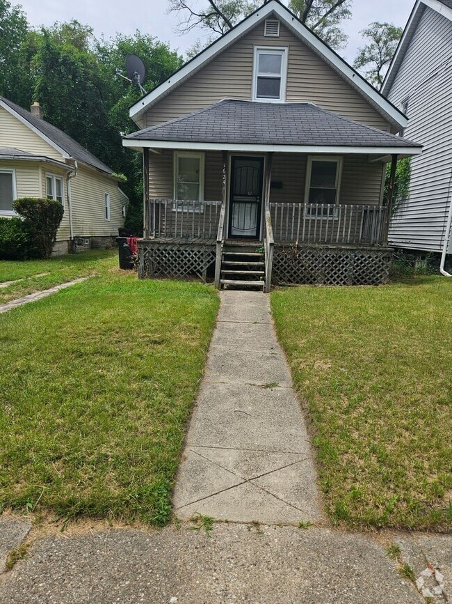 Building Photo - 2 bedroom/ 1 bathroom Detroit's Westside Home