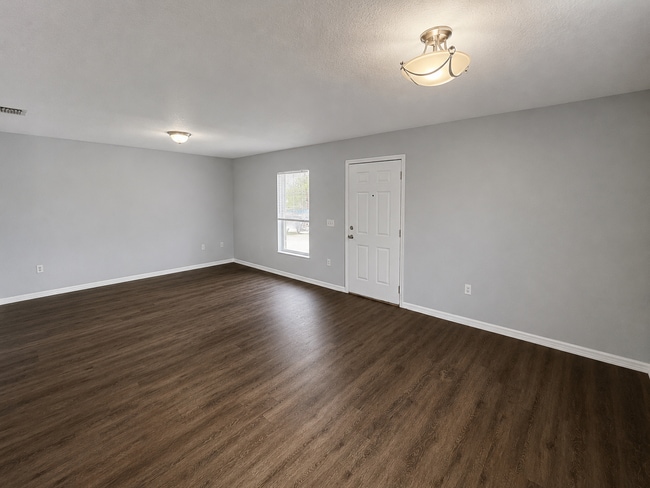 Photo - SPACIOUS 2BR/1BA Duplex w/ Vaulted Ceilings + Den Space
