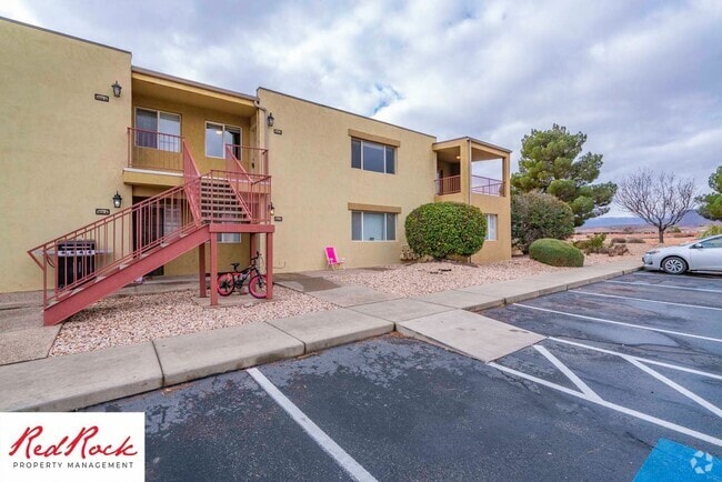 Building Photo - Dog Friendly! Great 2 Bedroom, 2 Bathroom ... Rental
