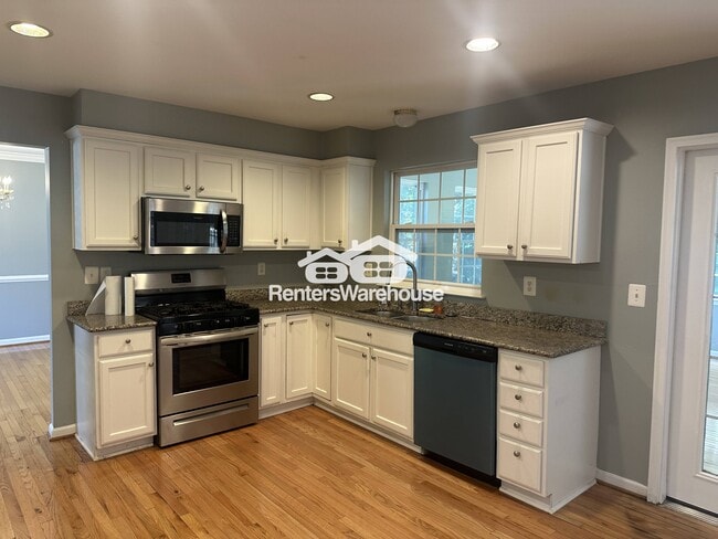 Building Photo - 5613 Harvey Ct