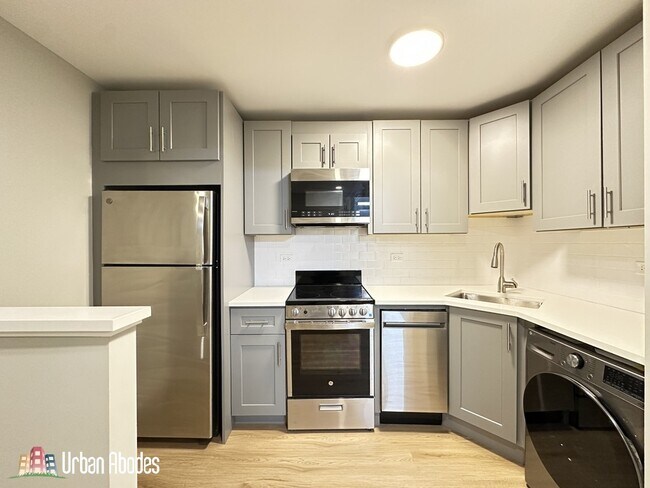 Photo - 1212 N La Salle Dr