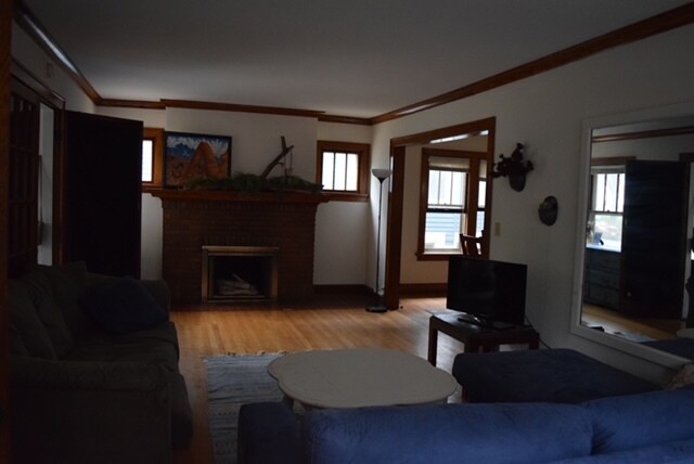 Photo - 107 Lathrop St