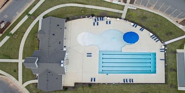 Photo - Enjoy this resort like feel where you live!