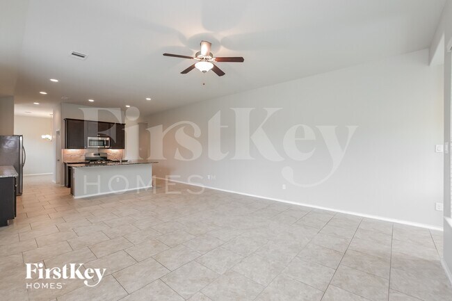 4711 Creekside Hvn Trl