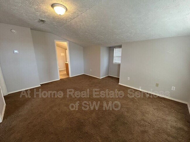 Photo - 2177 Walk on Dr Unit Apt D