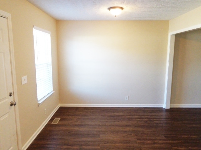 Photo - 2836 Islington Dr