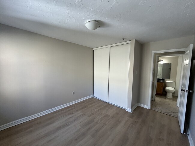 Photo - 5778-5778 South St Unité 303