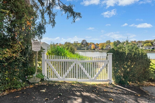 Photo - 2630 Boston Post Rd