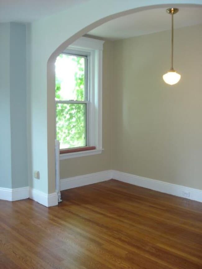 Photo - 5 BED/2 BATH NEAR B.U. FOR 9/1/2026