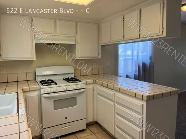 Photo - 522 E Lancaster Blvd Unit C