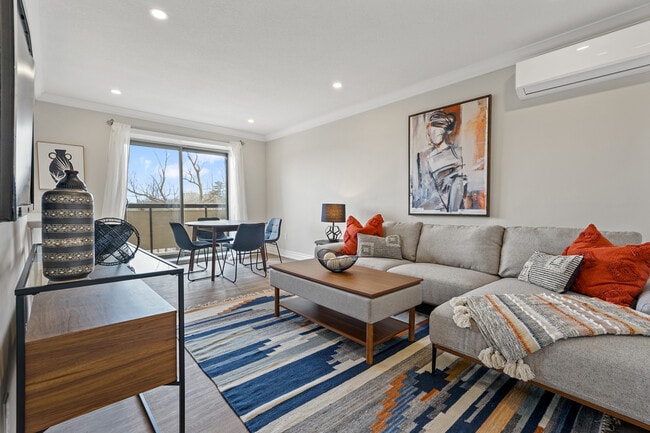 Building Photo - 73 Clarence Street