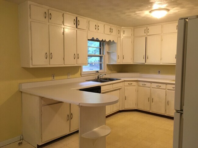 Photo - 4995 E State Rd 45