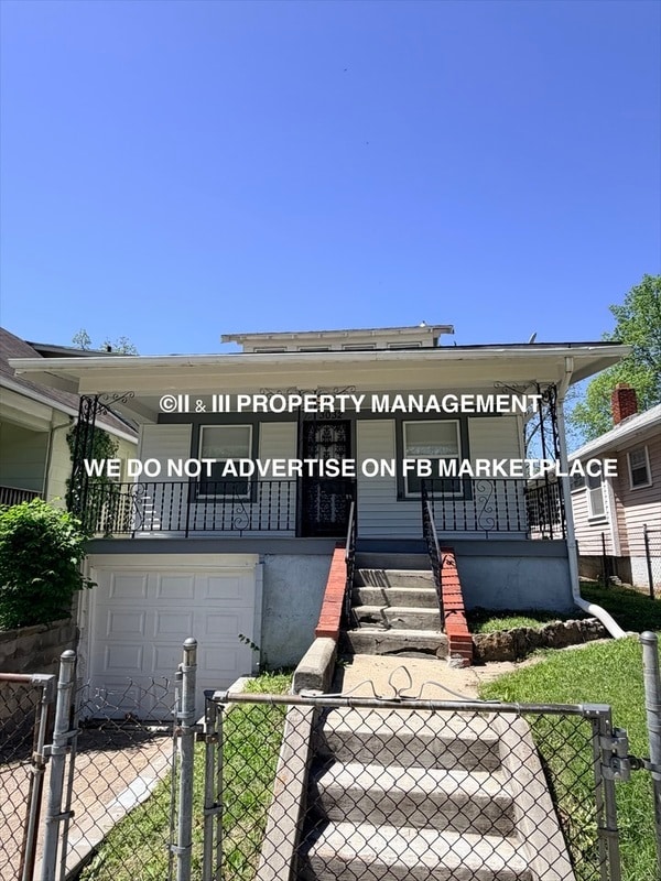 Building Photo - 3032 Elmwood Ave