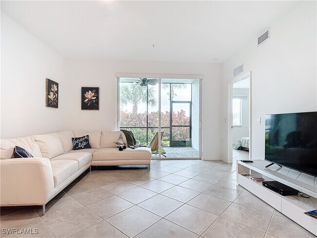 Photo - 5453 Double Eagle Cir Unidad 3115