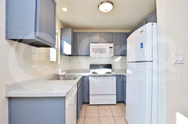 Photo - 2220 W Dora St