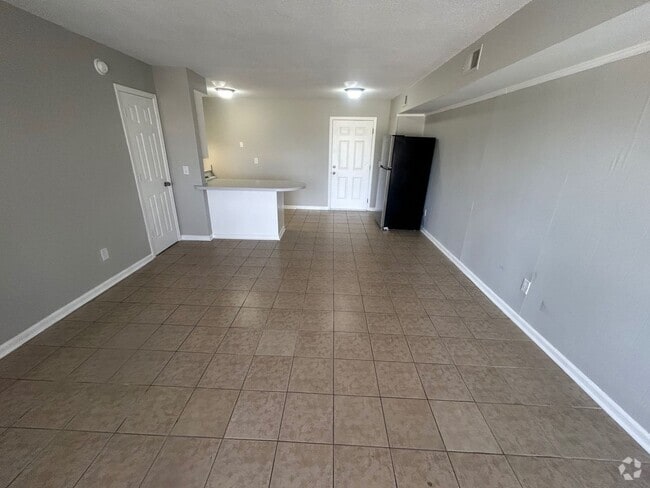 Building Photo - 1013 Leaphart St Rental