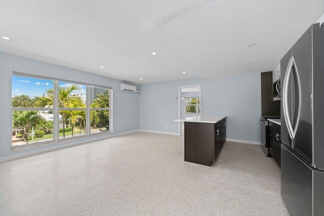 Photo - 3220 NE 7th St