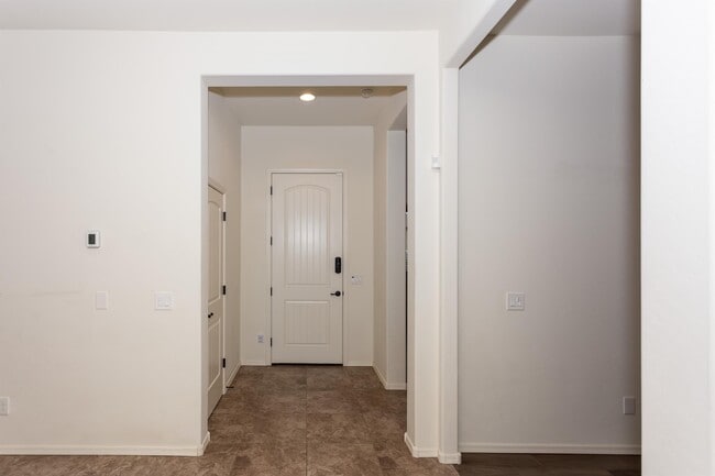 Photo - 926 N Gomez St