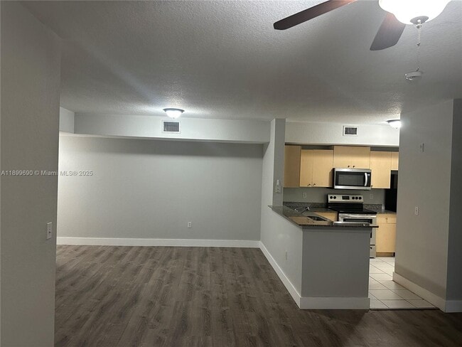 Photo - 2520 Centergate Dr Unit 206