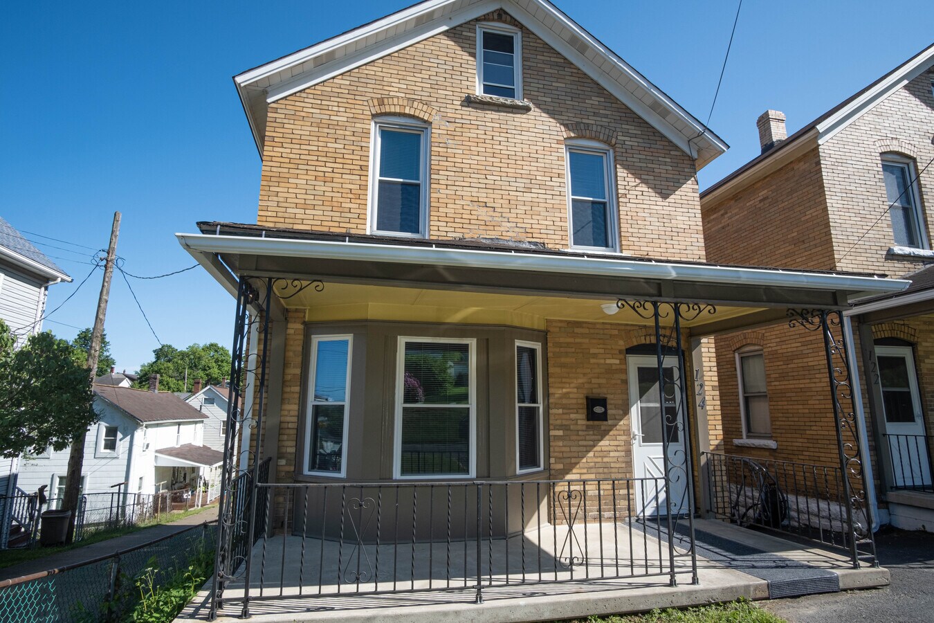 Photo - 124 Evergreen St