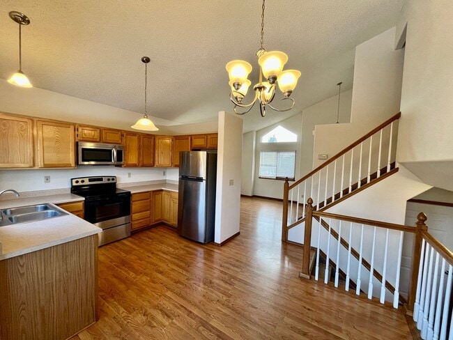 Photo - Beautiful 3 Bedroom Home in Sundown