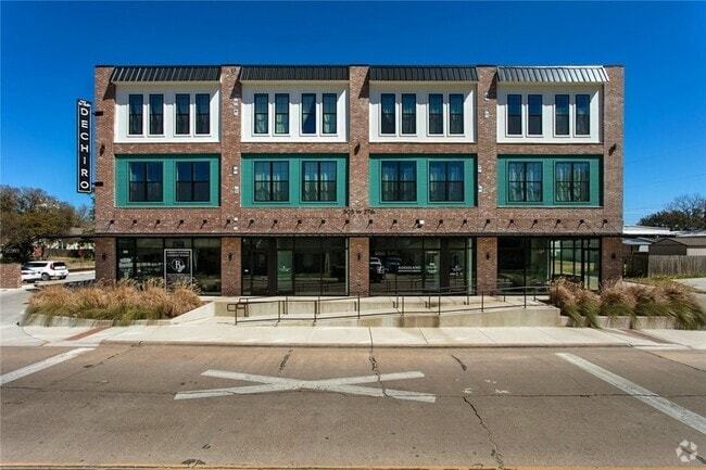 Building Photo - 305 W 27th St Unit 335 Rental