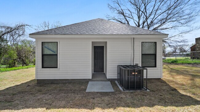 Photo - 34 E Geeter Rd