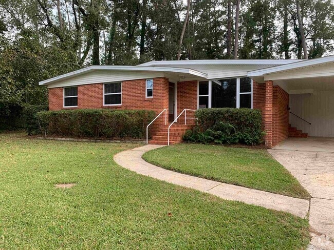 Building Photo - 1915 Sunset Ln Rental