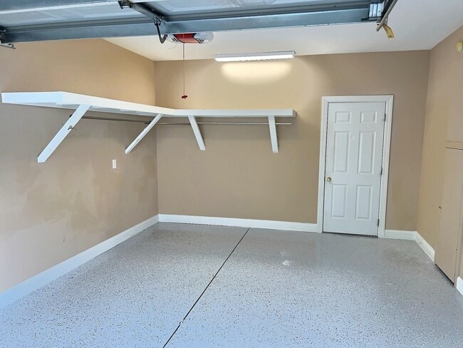 Photo - 6500 Colonial Dr