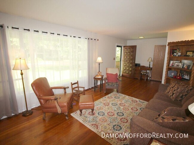 Photo - 5417 Wayneland Dr