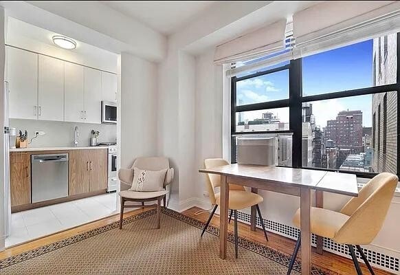 Photo - 161 W 16th St Unit 12II