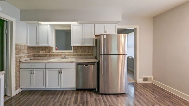 Photo - Short Walk from Ball State's Campus! Updated & Spacious home!