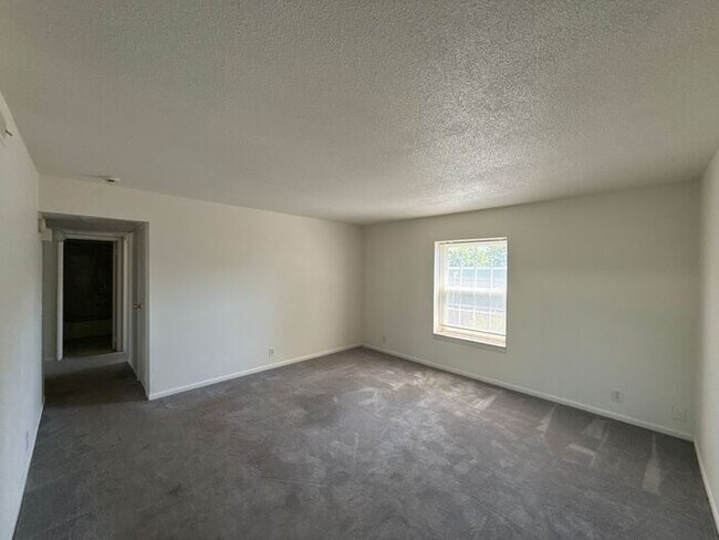 Photo - T.R. Lawing Realty Property