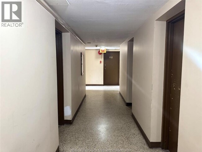Photo - 2035 University Ave W Unit 102
