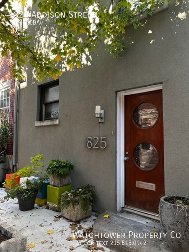 Photo - 1825 Addison St