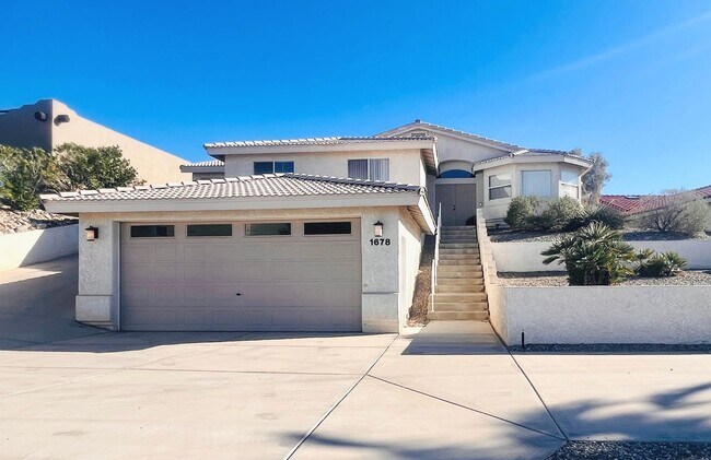 Unfurnished Long Term Pool Home - Unfurnished Long Term Pool Home