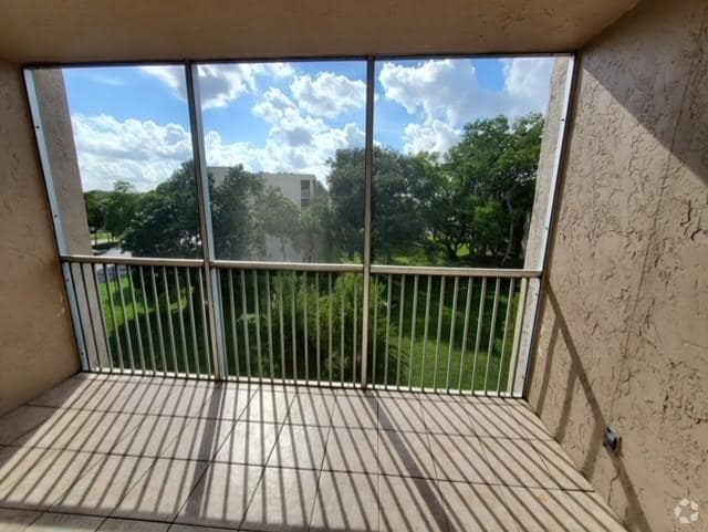 Building Photo - 8720 Shadow Wood Blvd Unit 205 Rental