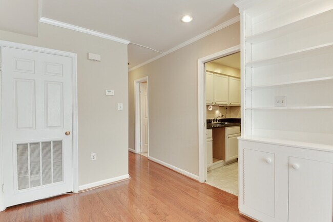 Photo - 30 15th St NE