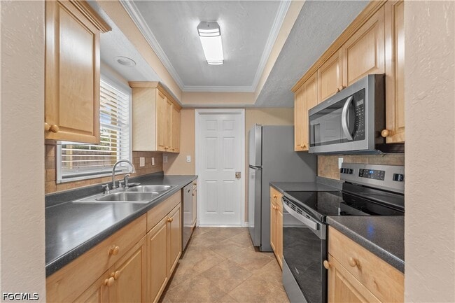 Photo - 1290 Barrett Rd