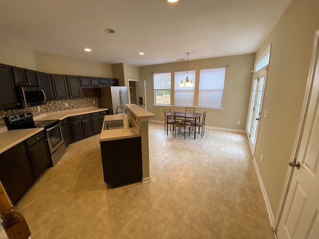 Room in House on Meryton Park Way
